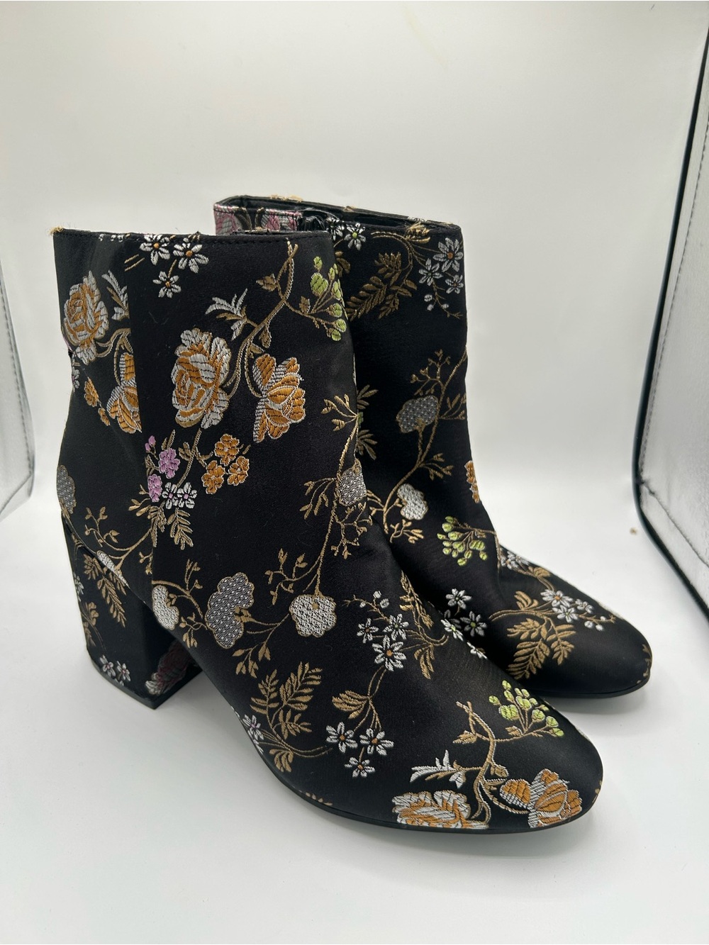 Carlos by Carlos Santana boots 

Carlos by Carlos Santana boots
